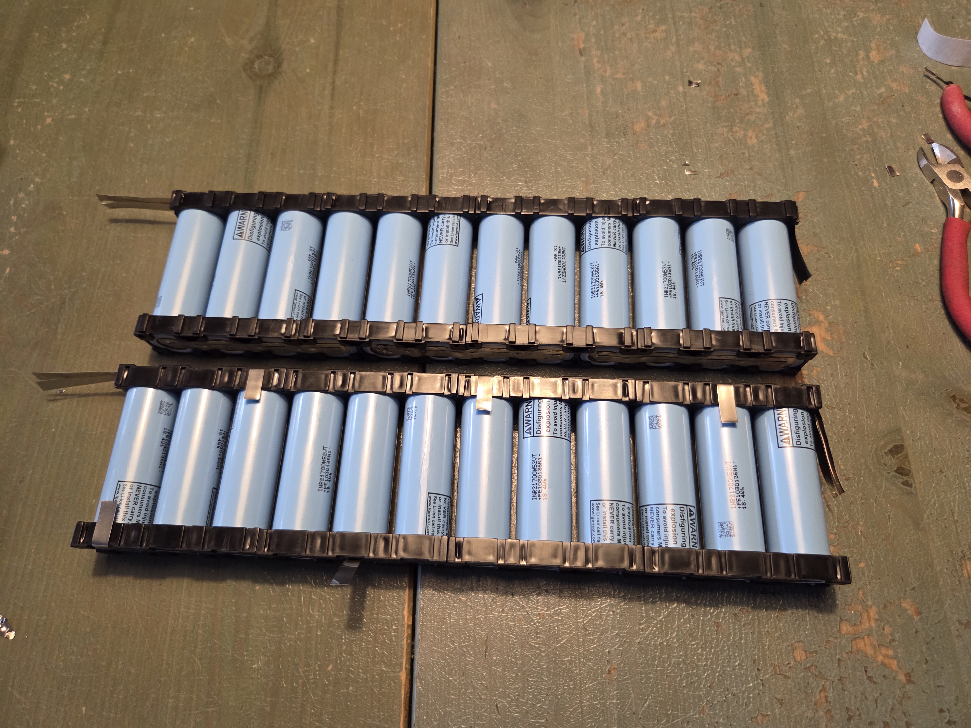 Battery cells for the custom battery pack